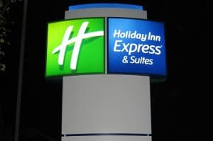 Spring Valley LED Signs outdoor illuminated cabinet monument hospitality holiday inn signage 300x199